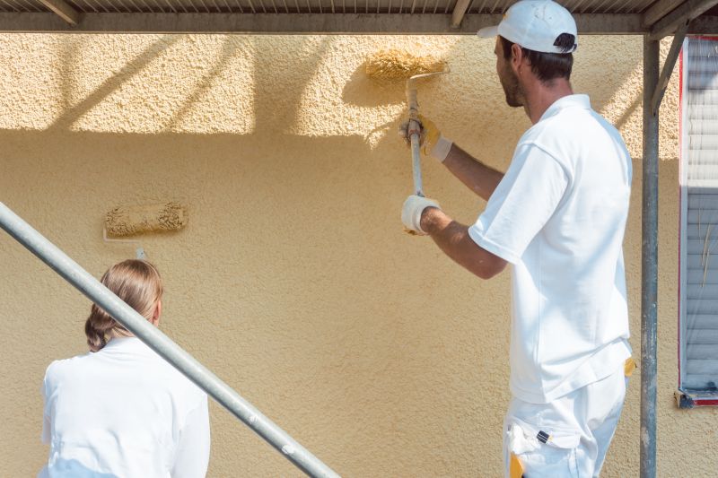 Applying Exterior Paint